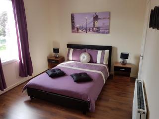 Spacious 2 double bedrooms house for a relaxing stay. - 6