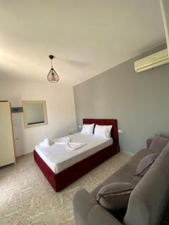 Seafront Rooms - Private Beach Access - 5