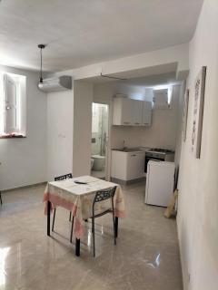 u'chini suite - Noto - 9