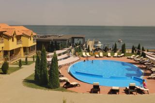 Best Western Bohemian Resort - Sevan - 6