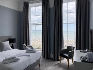 Norfolk Hotel - 8