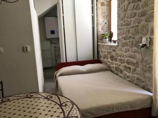Figa Studio Apartman - Kaštela - 8