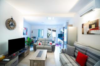 Superbe appartement à 2 pas des Halles, Climatisé, terrasse, garage - Narbonne - 9