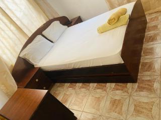 One World Village Guesthouse - Bakau - 1