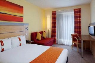 Holiday Inn Express Cheltenham Town Centre by IHG - Cheltenham - 2