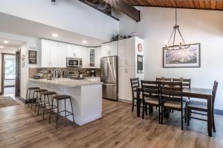 Horizons IV #156 New Luxurious Listing! Fully Remodeled 2 Bedroom Plus Loft 3 Full Bathroom Sleeps 8 - 5