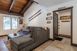 Horizons IV #156 New Luxurious Listing! Fully Remodeled 2 Bedroom Plus Loft 3 Full Bathroom Sleeps 8 - 9