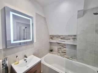Lovely 1 Bed Apartment in Old Market Square - Nottingham - 5