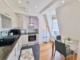 Lovely 1 Bed Apartment in Old Market Square - Nottingham - 4