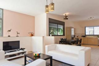 Elegant Duplex with XL Patio by FeelHome - Tel Aviv - 8