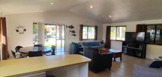 Bomburra 6 - Rainbow Beach - 5