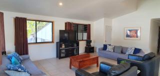 Bomburra 6 - Rainbow Beach - 6