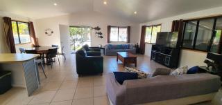 Bomburra 6 - Rainbow Beach - 4