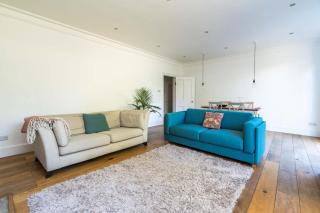 Fantastic 3 Bedroom Flat West Hampstead - London - 3