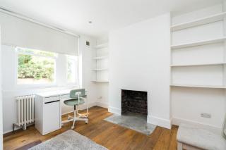 Fantastic 3 Bedroom Flat West Hampstead - London - 2