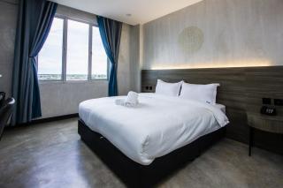 Sri Indar Hotel & Suites - Parit Buntar - 1
