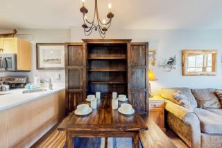 1 Bedroom Premier Mountain Condo In River Run Village Just A Short Walk To Shopping, Dining, And Skiing - 7