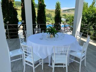 Premier Resort - 2