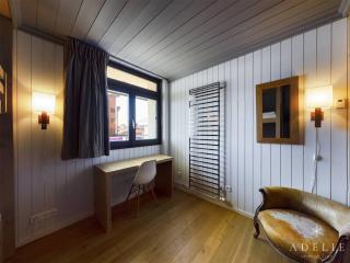 Superbe 3 pièces rénové avec balcons et parking à 150m des pistes - FR-1-398-590 - 4