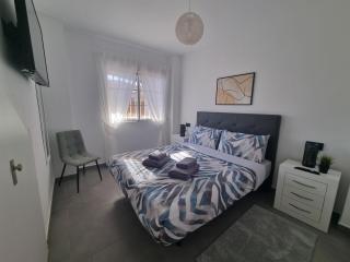 4 Bedroom Villa Private Pool Punta Prima - Torrevieja - 3