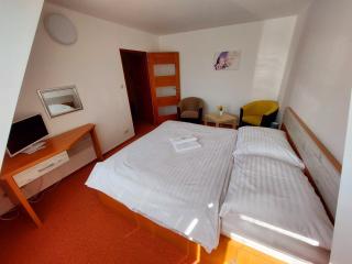 Agrohotel Tri Brezy - Hruštín - 5