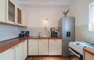 Beautiful Apartment In Kastel Sucurac - Kaštela - 6