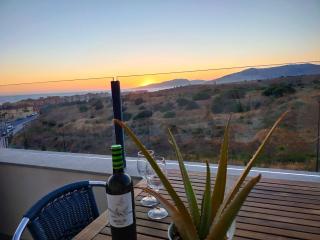 SUNSET DIVINE -NUEVO- Views, Terrace , Pool , Garage- Fibre - Tarifa - 0