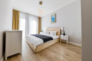 Stylish Ground Floor Apartment - 0