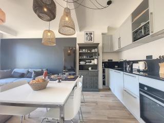 Nestor&Jeeves - BLUE PEARL - Port area - Close Old Town - Niza - 1