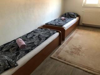 BIG Apartment 3 Bedrooms - Bihać - 3