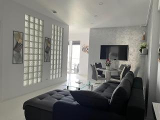 Luxury Westpark 2-Room Apartment Lakeview W5 - Bucarest - 4