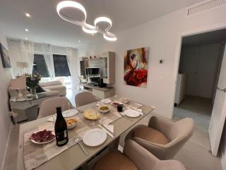 New build modern ap 4 min walk to the beach and Marbella old town - Marbella - 3