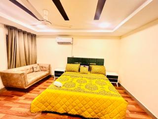 Comfy one bedroom apartment in Bahria town - Rawalpindi - 9