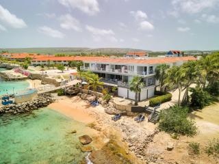 Oceanfront Barracuda at Den Laman - Kralendijk - 8