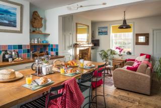 Coastguards Beach House - Camber - 7