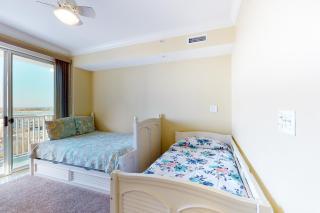 Belmont Towers 708 - 7