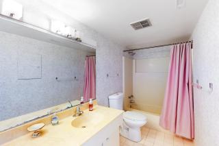 English Towers 804 - 1