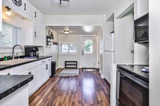 Riverview Cottage - 1