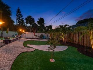 Sanctuary Home Naples-Luxury Beach House with Private Pool and Oasis! - 7