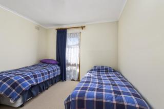 SeaEsta Room for all the Family - Apollo Bay - 3