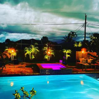 Sanctuary Home Naples-Luxury Beach House with Private Pool and Oasis! - 2