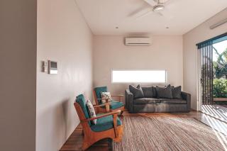 BAY PROPERTIES . The Big Chill - 4
