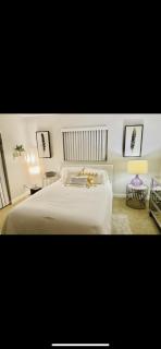 Sanctuary Home Naples-Luxury Beach House with Private Pool and Oasis! - 6