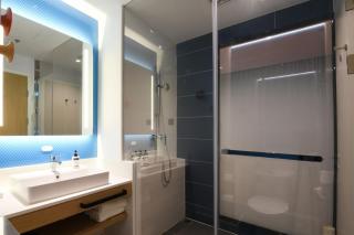 Holiday Inn Express Tianjin Binhai by IHG - Binhai - 9