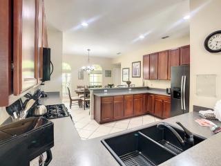 Fantastic 7 Bed 6 Bath in Prestigious Gated Comm, villa - Orlando - 1