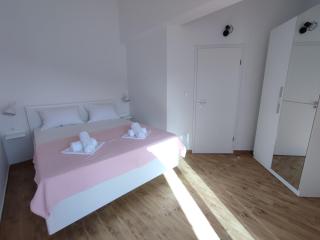 Apartmani V&V - new apartments - Murter - 3