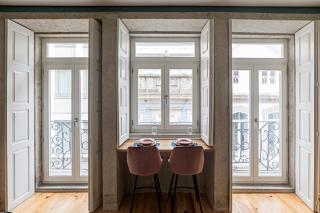 Turquoise Flat w AC & Balcony by LovelyStay - 4