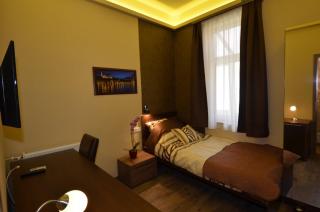 Fig Tree House - Budapest - 3