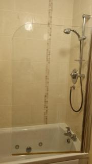 2 Bedroomed Ground Floor Apartment - 4