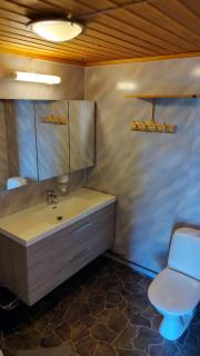 Fishingland Sarnes Rorbuer - - 4
